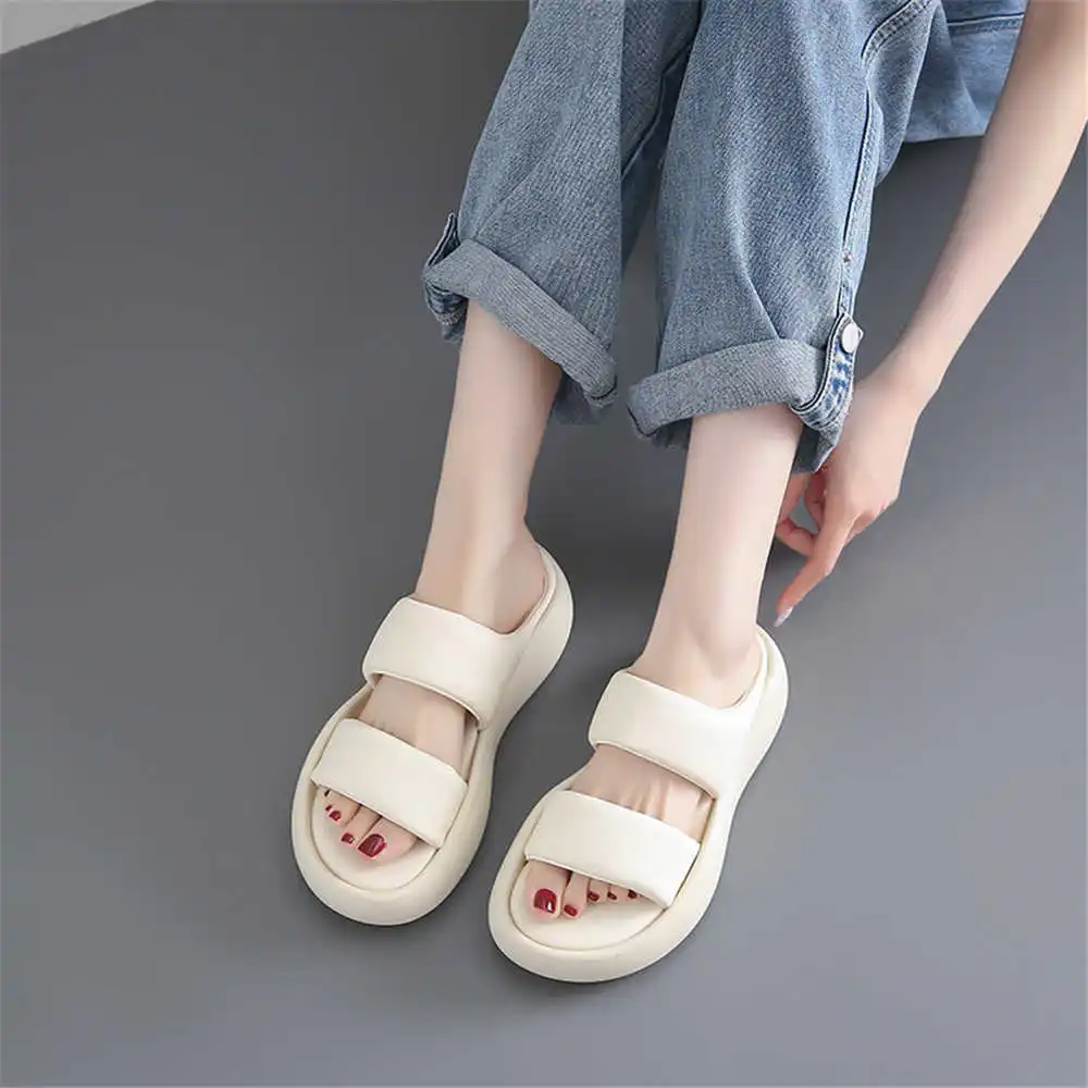 Size 39 Strips Summer Shoes Sa - Aquatic Sports Wear のレビューと価格